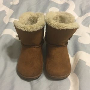 Toddler Size 5 UGG style bootie ( not UGG brand).